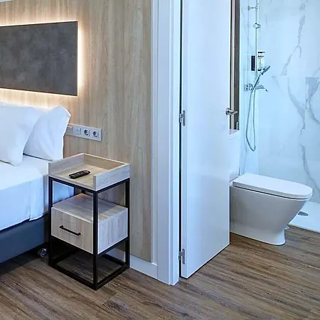 호텔 Sercotel Delicias 4*