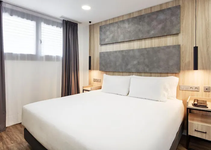 Sercotel Delicias Отель